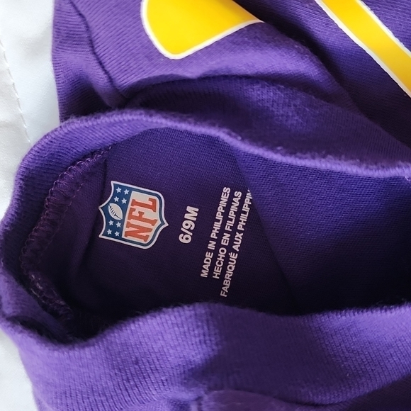 𝅺VIKINGS onsie baby size 6/9 month - Picture 2 of 2